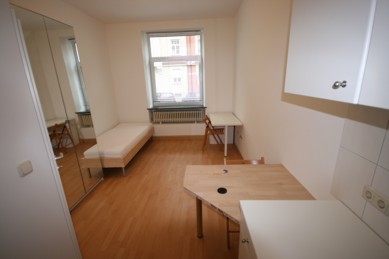 Studentenwohnheim Clemensstr. 127 hier C02